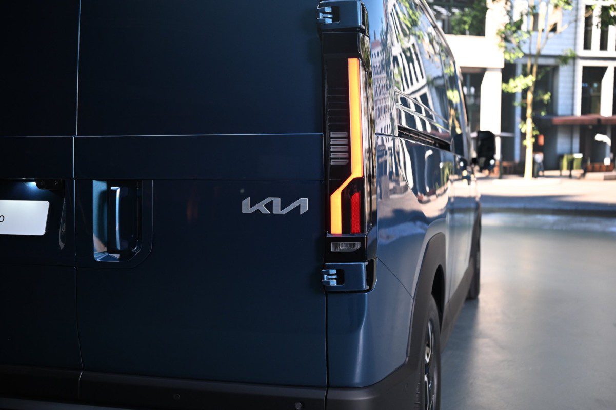 Kia PV7 achterlicht detail